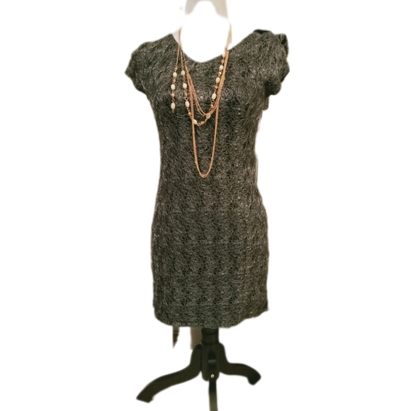 Dresses - Picture 1 of 1